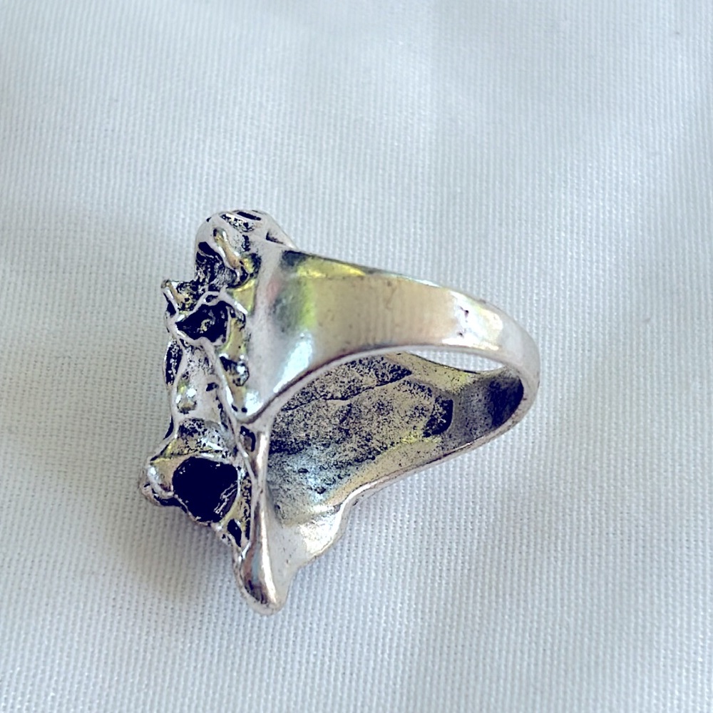 Silver Tone Roaring Lion Head Cocktail Ring Size 9 - Picture 2 of 7